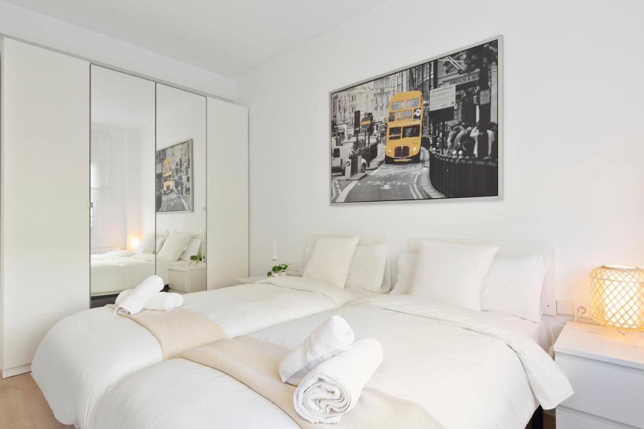 Suites Barcelona Park Gueell Exterior foto